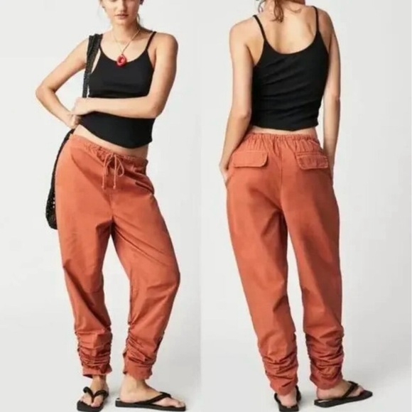 Free People Pants - NWT New Light Parachute Pants in Terracotta XS